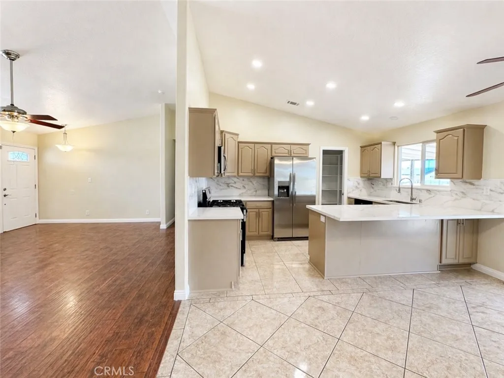 Additional image 28 of 16131 Dale Evans Parkway, Apple Valley, CA 92307
