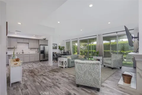28372 Paseo Grande Drive, Menifee, CA MLS: SW25073217