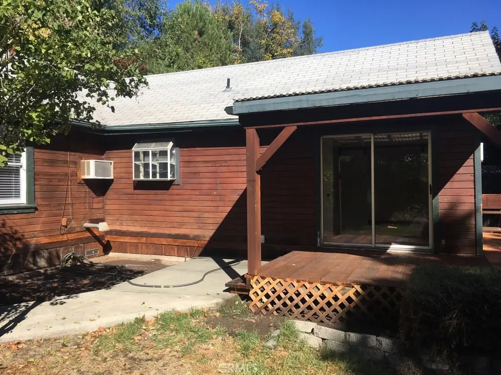 9633 Middle Creek Road, Upper Lake, CA 95485