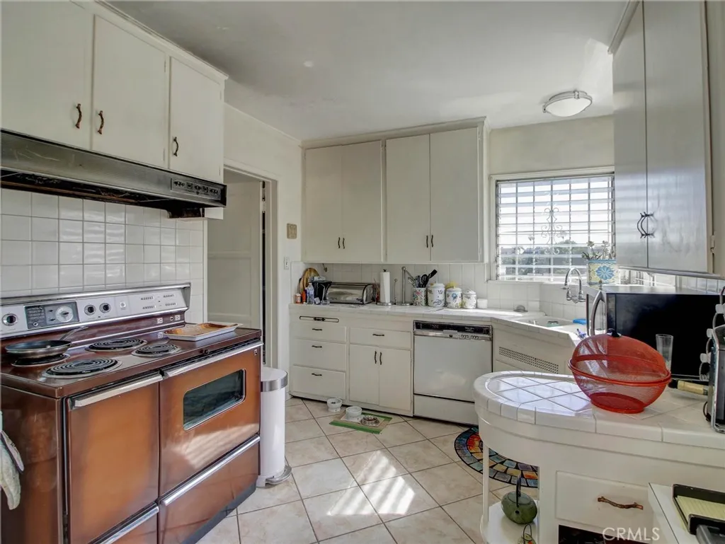 Additional image 7 of 4637 Presidio Drive, View Park, CA 90008