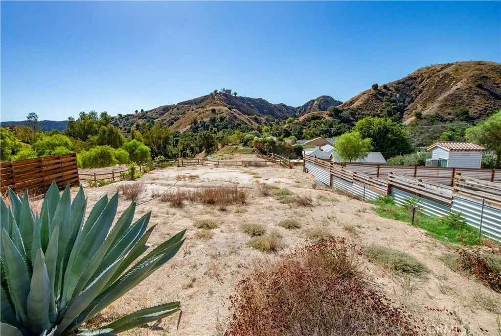 Eveningside Drive, Val Verde, CA 91384 photo 2