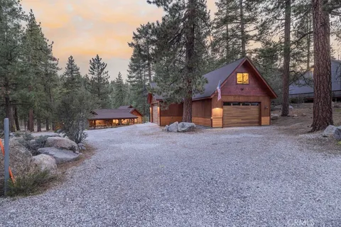 39117 Rim Of The World Drive, Fawnskin, CA 92333 - MLS#: PW25107585