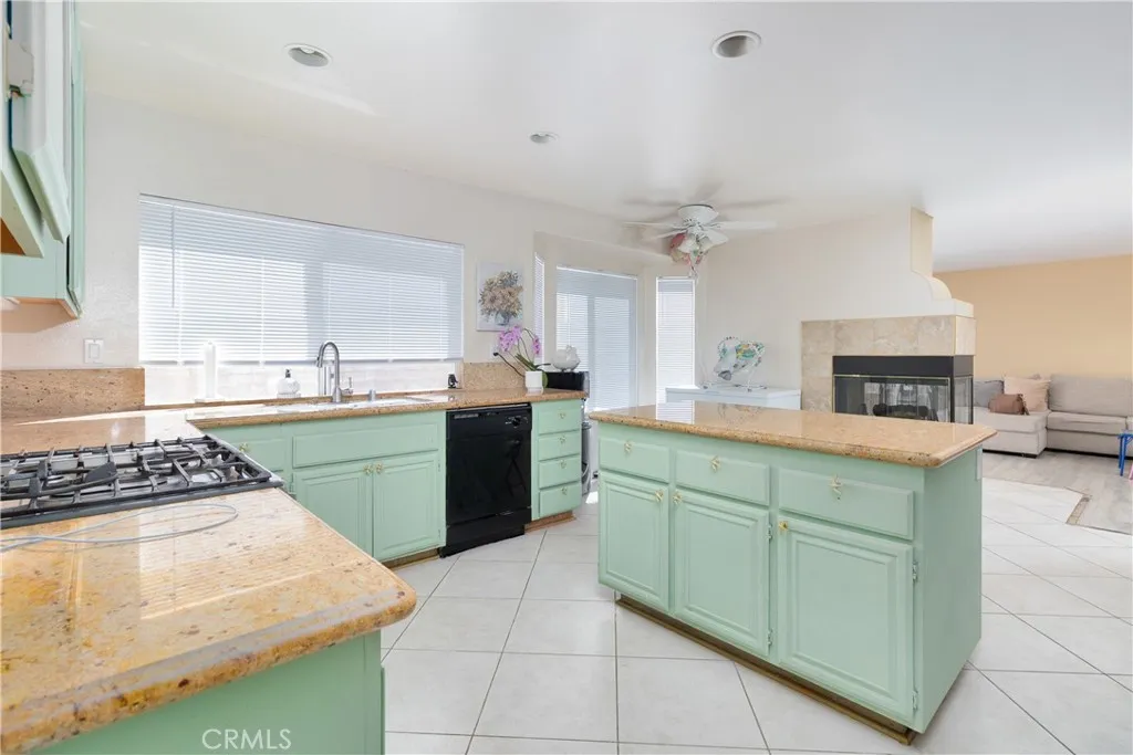 Additional image 22 of 1212 Date Palm Dr, Palmdale, CA 93551