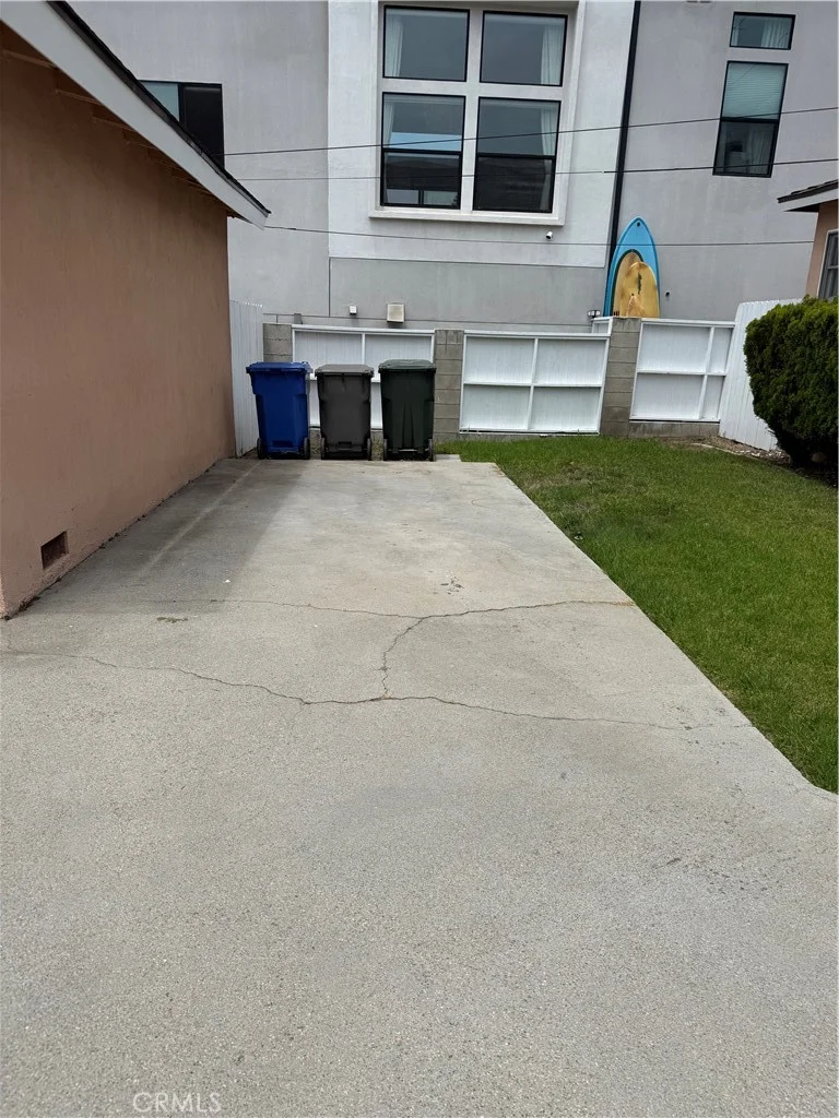 2006 Grant Ave, Redondo Beach, CA 90278