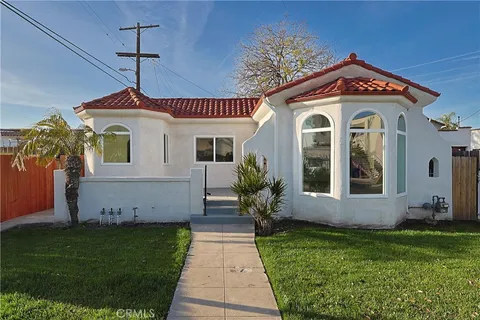 4380 W 28th Street, Los Angeles, CA 90018 - MLS#: DW25058878