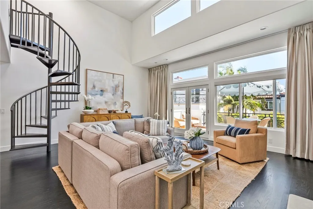 Additional image 8 of 720 Manhattan Beach Blvd, Manhattan Beach, CA 90266