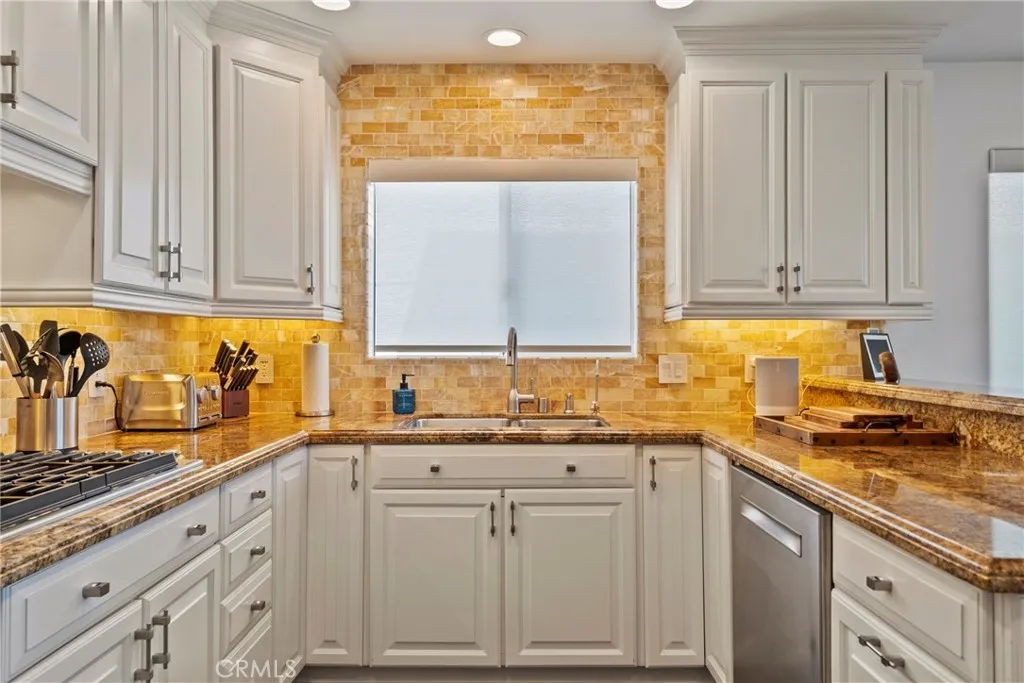 Additional image 56 of 720 Manhattan Beach Blvd, Manhattan Beach, CA 90266