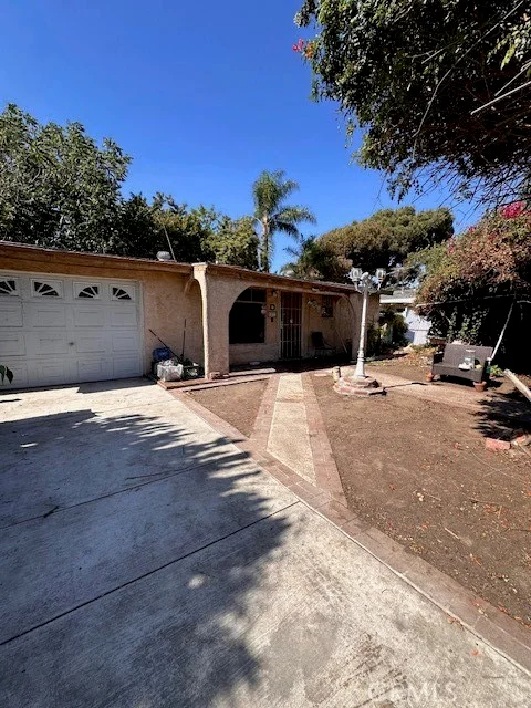 1813 Cogswell Rd, South El Monte, CA 91733