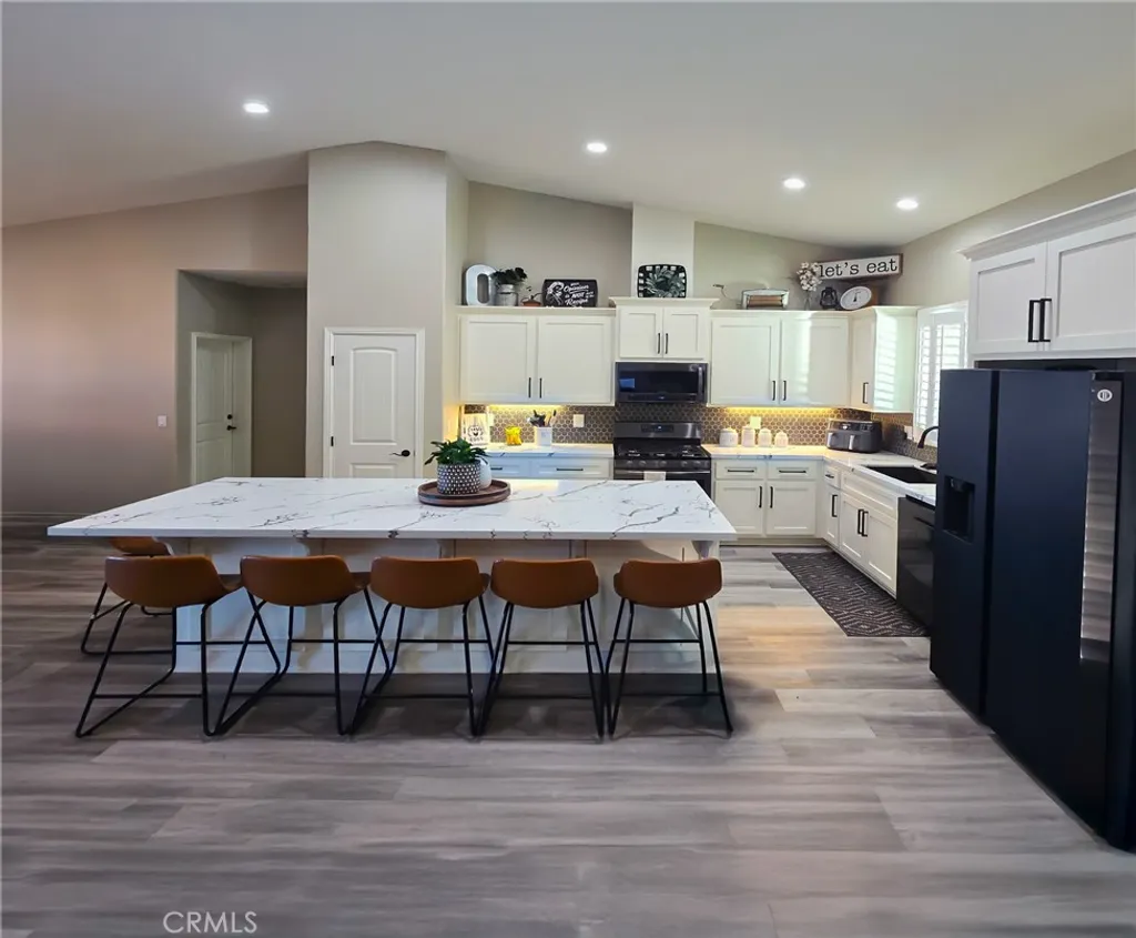 Additional image 18 of 22227 Skyline Dr, Apple Valley, CA 92308