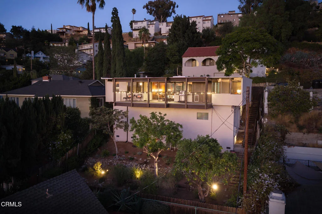 1225 Oberlin Drive, Glendale, CA 91205
