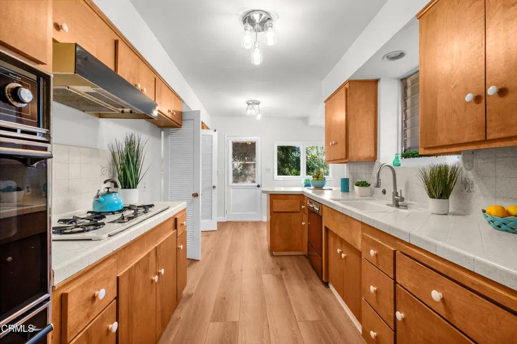 Additional image 75 of 253 Redwood Drive, Pasadena, CA 91105