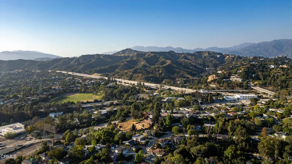 Additional image 113 of 253 Redwood Drive, Pasadena, CA 91105