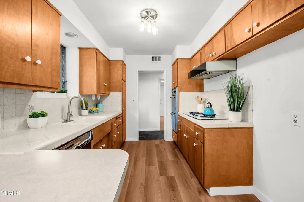 Additional image 14 of 253 Redwood Drive, Pasadena, CA 91105