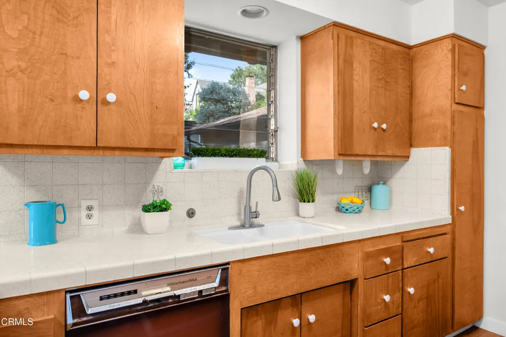 Additional image 73 of 253 Redwood Drive, Pasadena, CA 91105