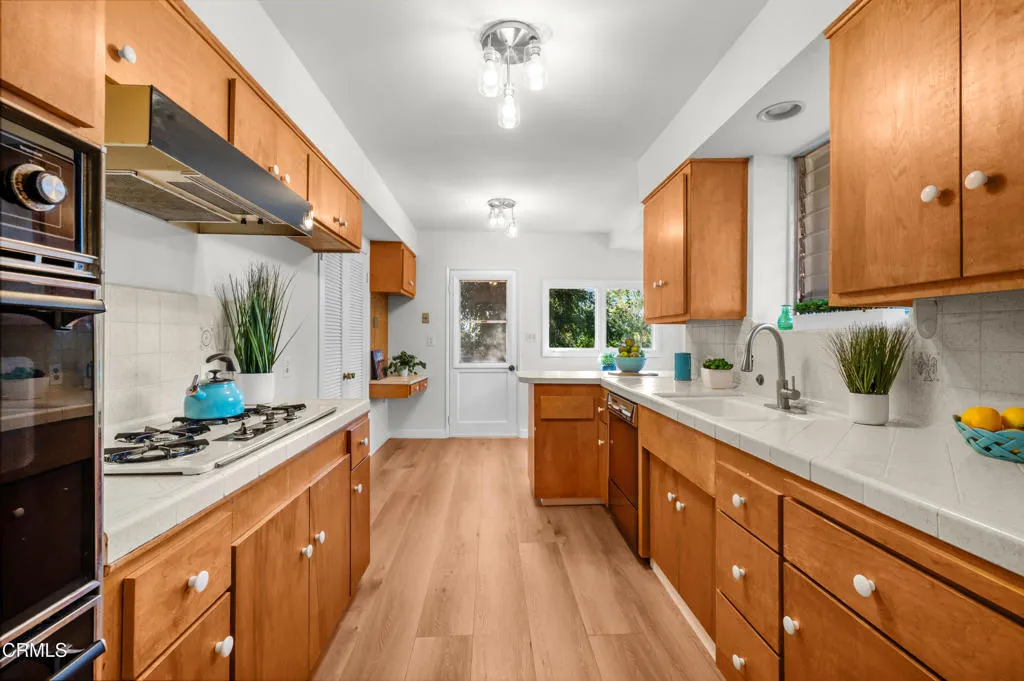 Additional image 74 of 253 Redwood Drive, Pasadena, CA 91105