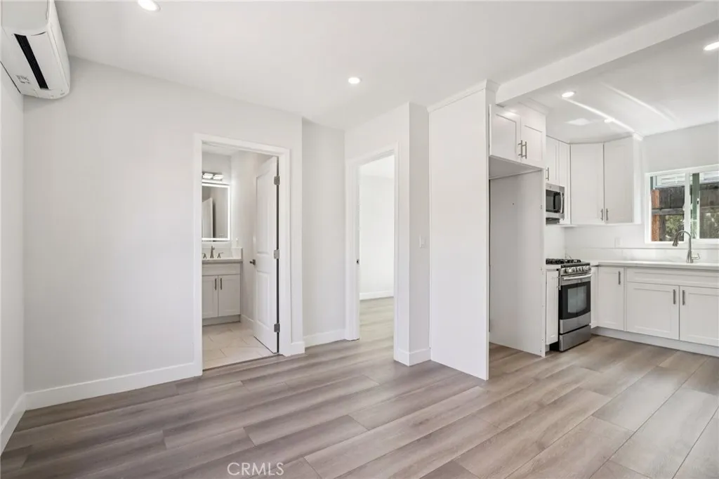 Additional image 43 of 11034 Scoville Ave, Sunland, CA 91040