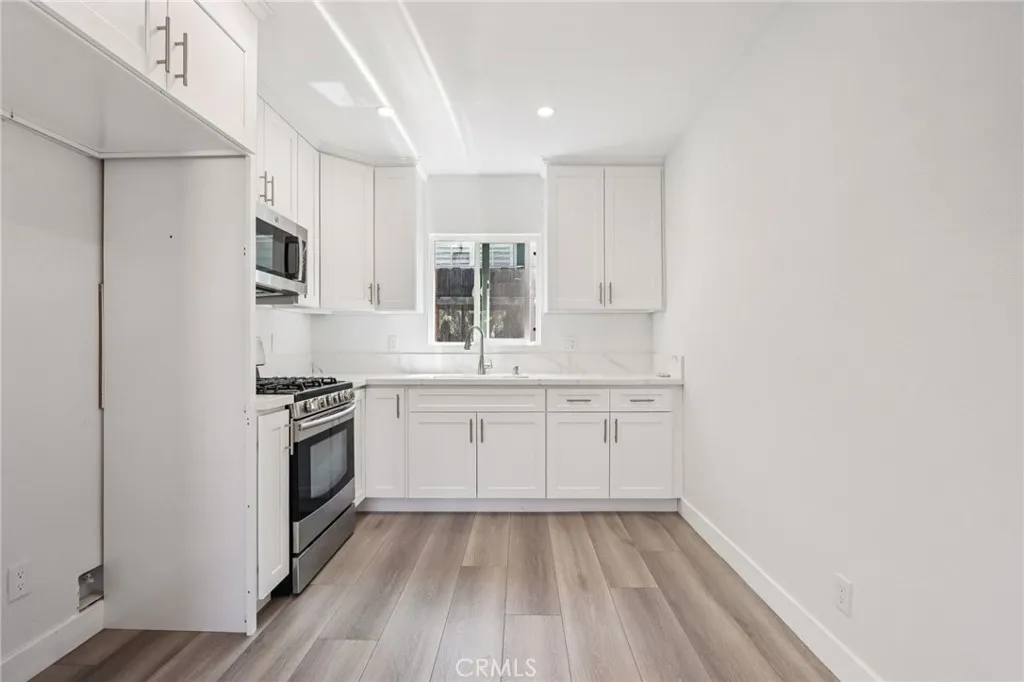 Additional image 44 of 11034 Scoville Ave, Sunland, CA 91040