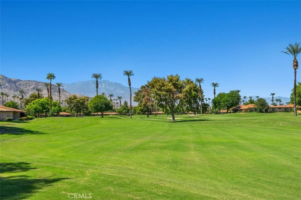 68 Sunrise Dr, Rancho Mirage, CA 92270