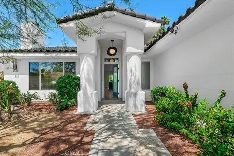 1525 Sonora Court, Palm Springs, CA MLS: BB25093966