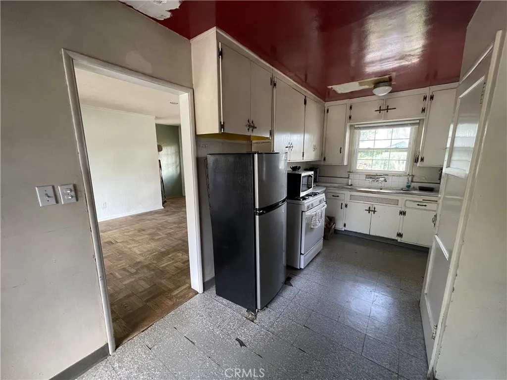 Additional image 7 of 17435 Runnymede Street, Van Nuys, CA 91406