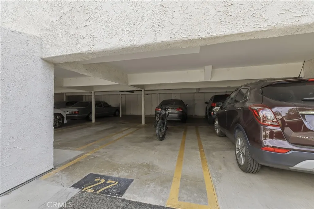 Additional image 22 of 18408 Hatteras Street Unit 14, Tarzana, CA 91356