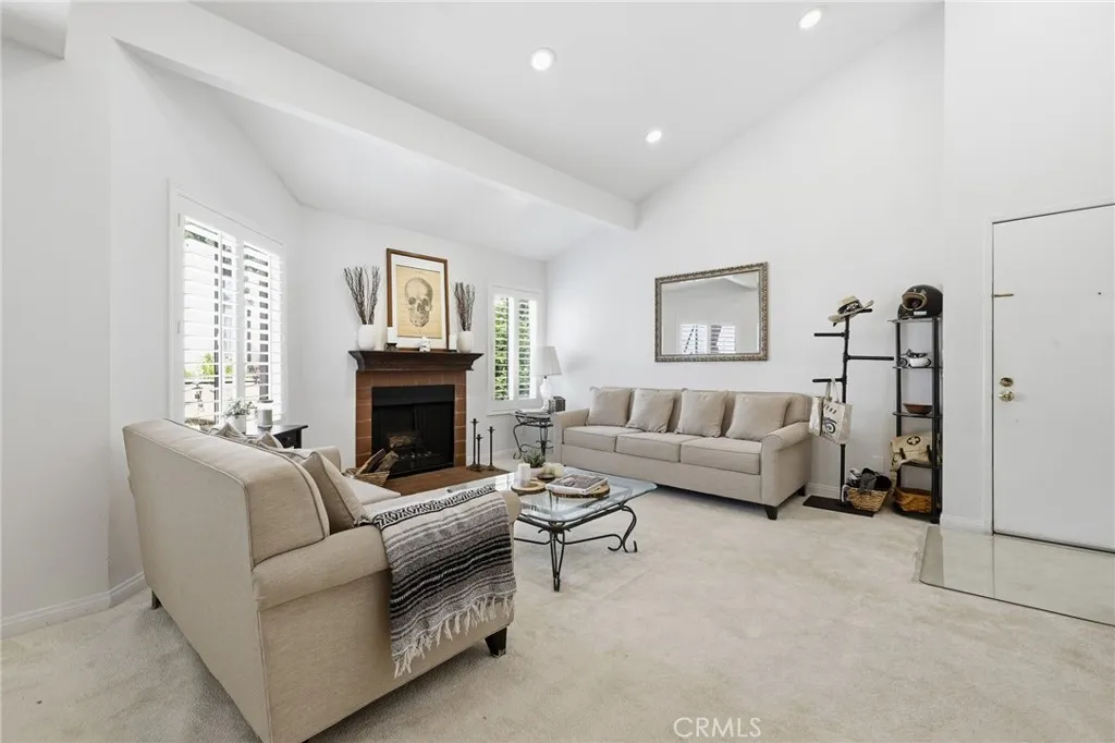 Additional image 2 of 18408 Hatteras Street Unit 14, Tarzana, CA 91356