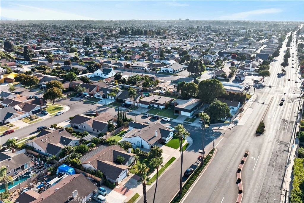 9574 Talbert Ave, Fountain Valley, CA 92708