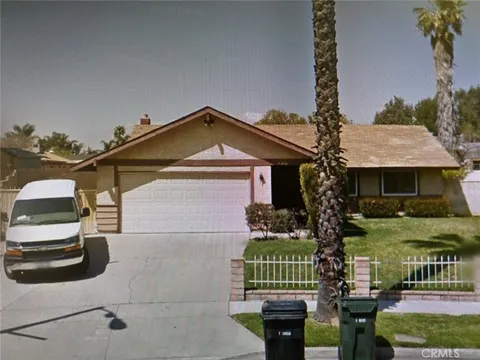 9050 Dumond Drive, Fontana, CA MLS: IN25085032