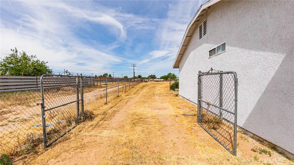 Additional image 21 of 14280 Navajo Rd, Apple Valley, CA 92307