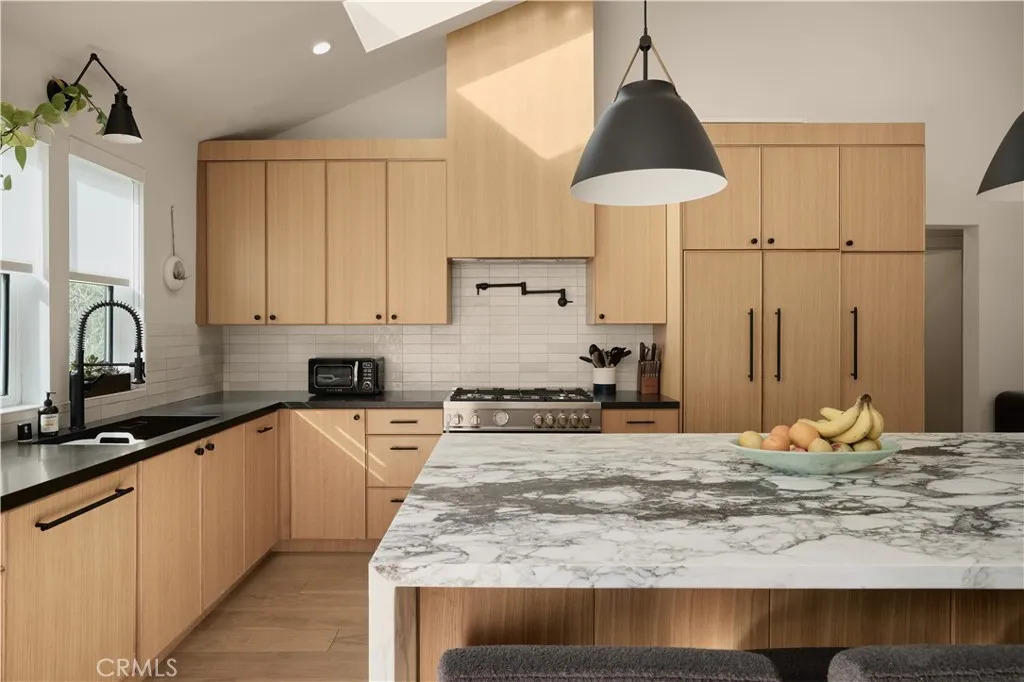 Additional image 38 of 13916 La Maida Street, Sherman Oaks, CA 91423