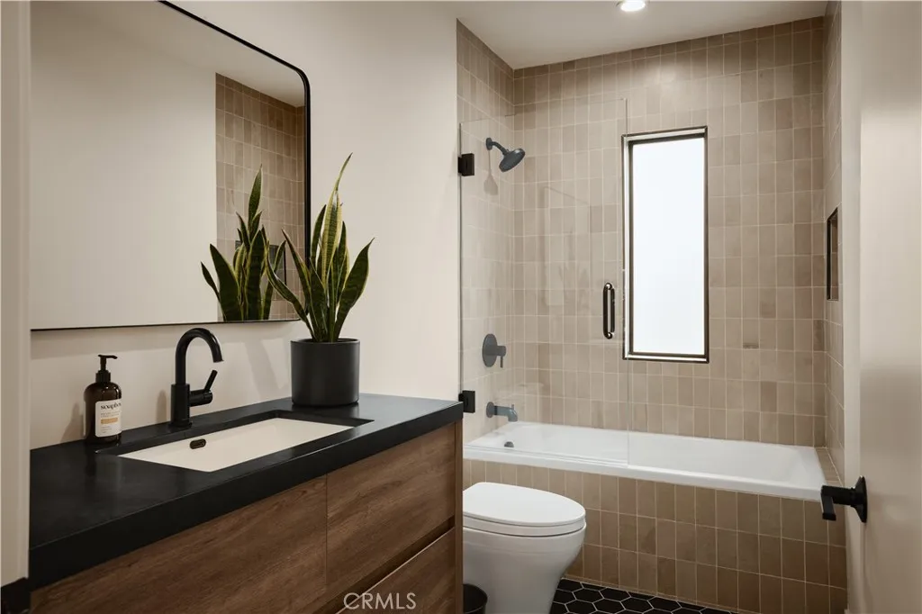 Additional image 49 of 13916 La Maida Street, Sherman Oaks, CA 91423