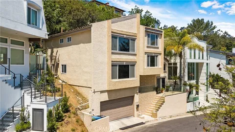 3751 Prestwick Drive, Los Angeles, CA MLS: PW25107176