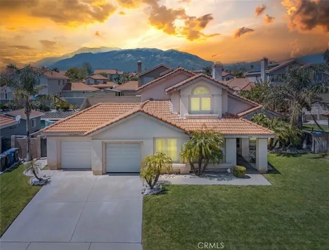 3594 N Verbena Dr, Rialto, CA MLS: SW25080014