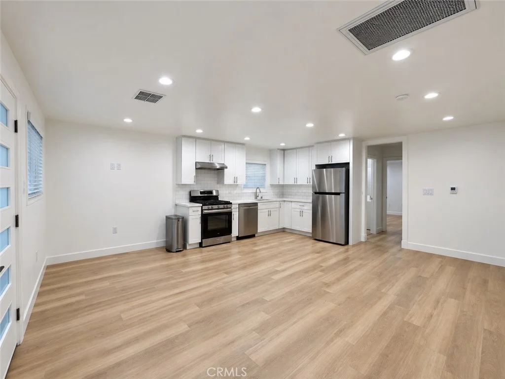 1777 Sinaloa Ave, Pasadena, CA 91104 photo 2
