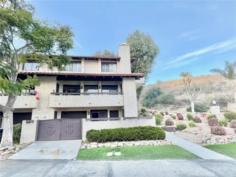 1 Cabrillo Drive, Avalon, CA MLS: SB25010667