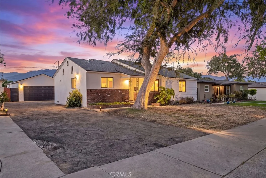 368 Vine Ave, Upland, CA 91786 photo 2