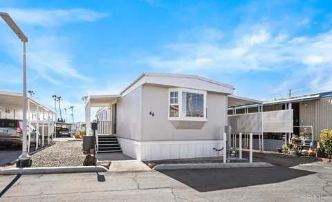 1500 Third Avenue #44, Chula Vista, CA MLS: PTP2502825