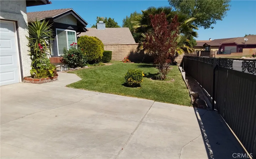Additional image 2 of 36815 Spanish Broom Drive, Palmdale, CA 93550