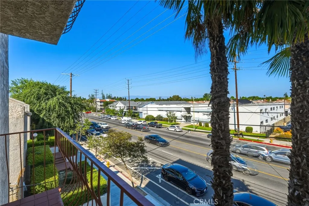 Additional image 31 of 7625 Reseda Blvd Unit 202, Reseda, CA 91335