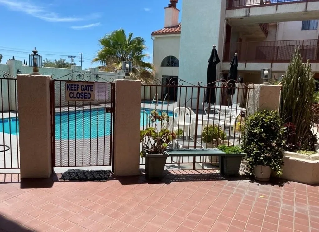 Additional image 37 of 7625 Reseda Blvd Unit 202, Reseda, CA 91335