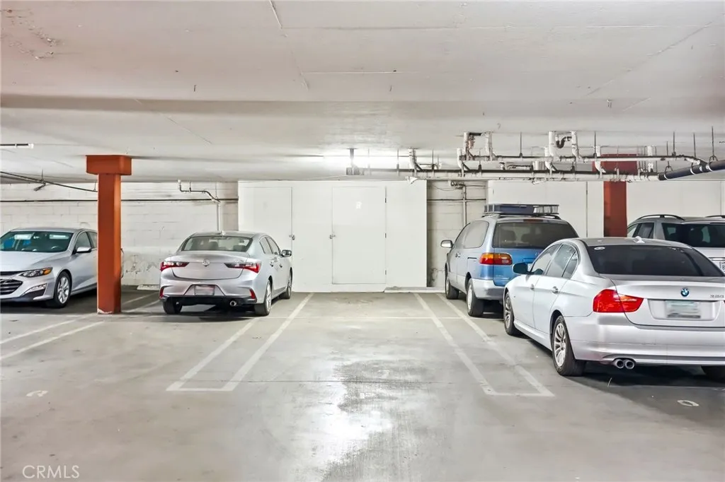 Additional image 81 of 7625 Reseda Blvd Unit 202, Reseda, CA 91335