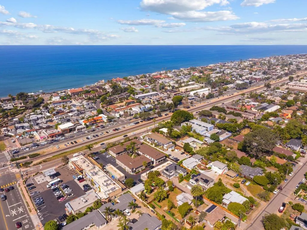 940 Hermes Avenue, Encinitas, CA 92024