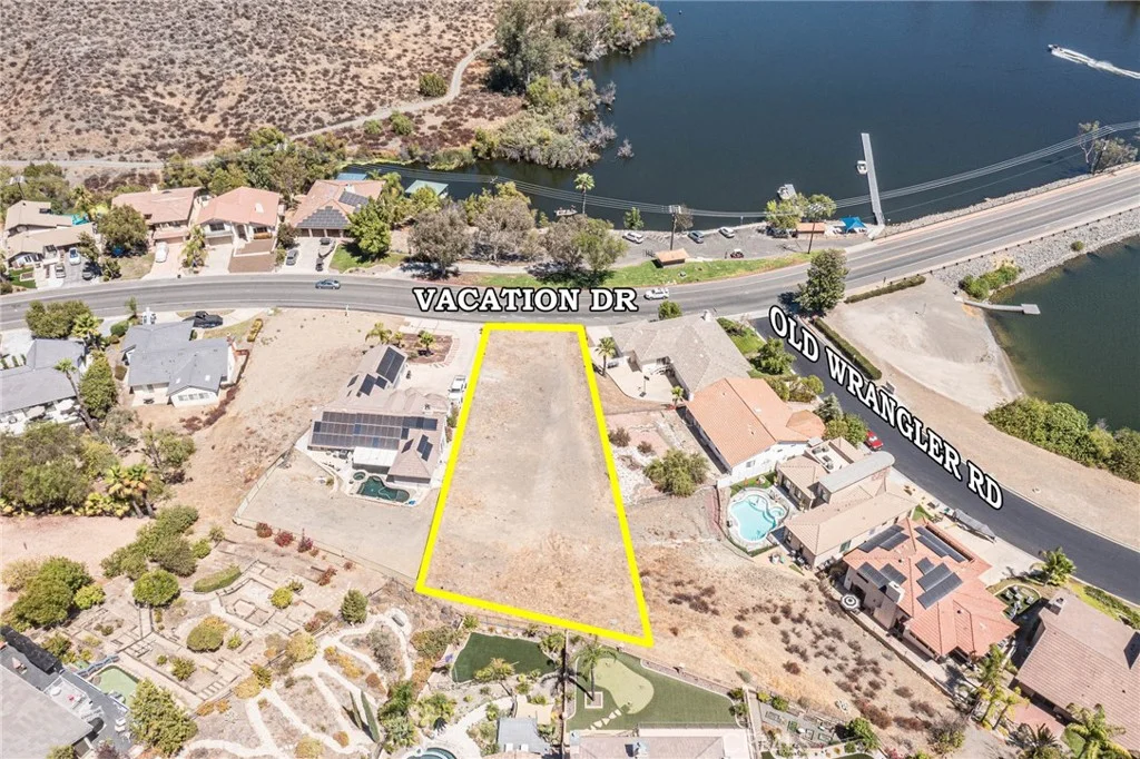 22283 Vacation Drive, Canyon Lake, CA 92587