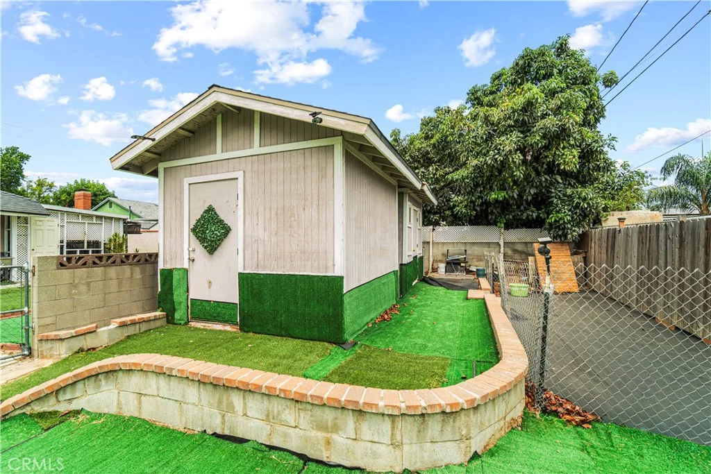 1422 N Sultana Ave, Ontario, CA 91764
