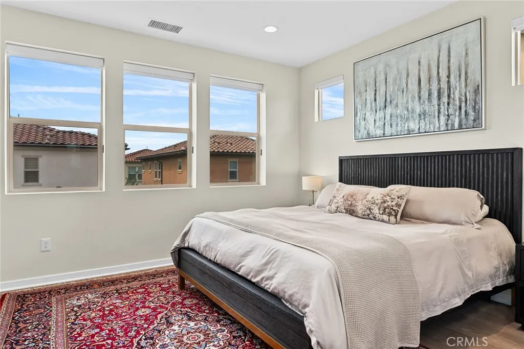 Additional image 14 of 16 Eclipse, Lake Forest, CA 92630