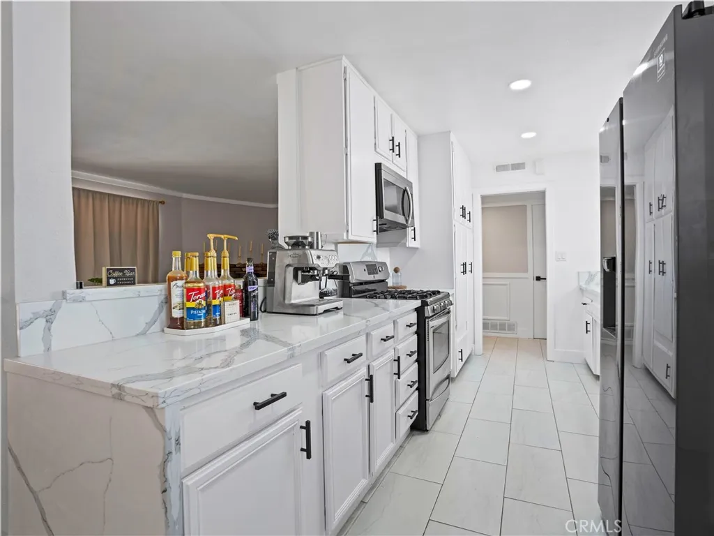 Additional image 10 of 1112 E Avenue J4, Lancaster, CA 93535