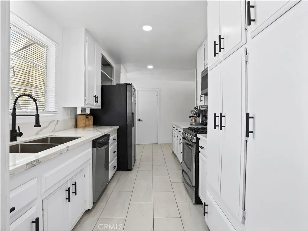 Additional image 8 of 1112 E Avenue J4, Lancaster, CA 93535