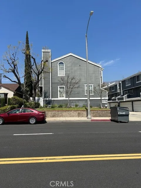 1923 E Washington Boulevard Unit 4, Pasadena, CA MLS: GD25077283