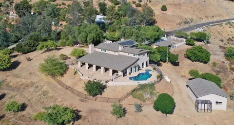 Property image for 3877 Alta Loma Drive, Jamul, CA 91935