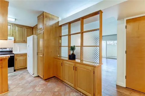 675 S Indian Hill Boulevard S Unit C, Claremont, CA 91711 - MLS#: CV25039928